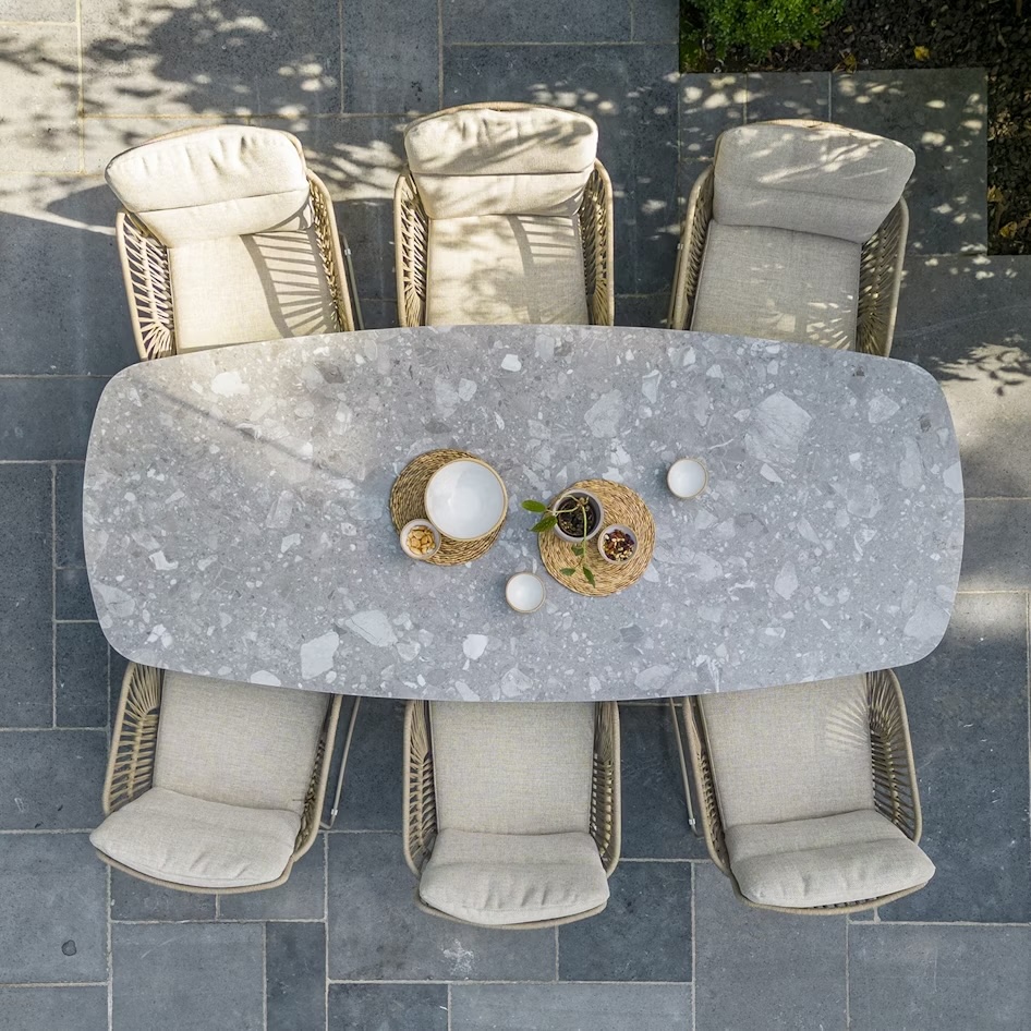 Montana - kültéri étkezőasztal